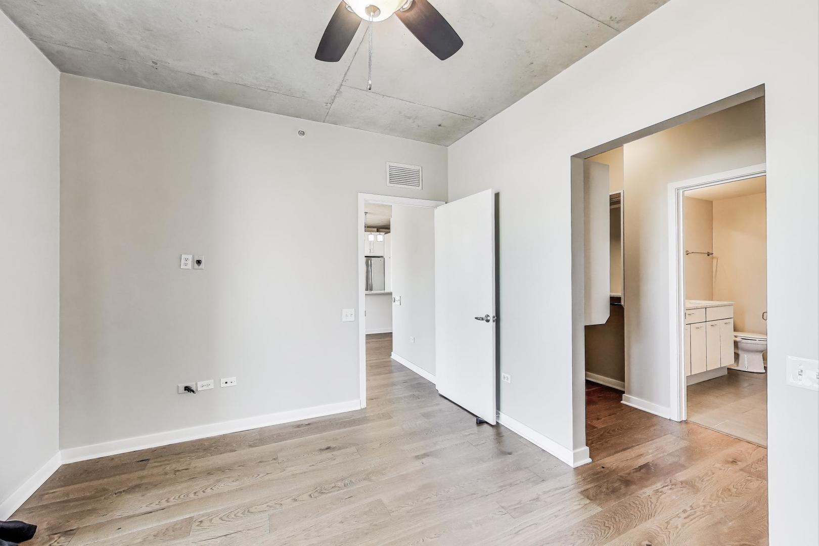 659 W RANDOLPH Street Unit: 1005