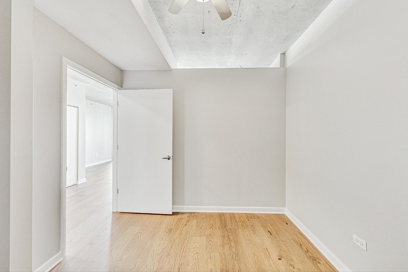 659 W RANDOLPH Street Unit: 1005