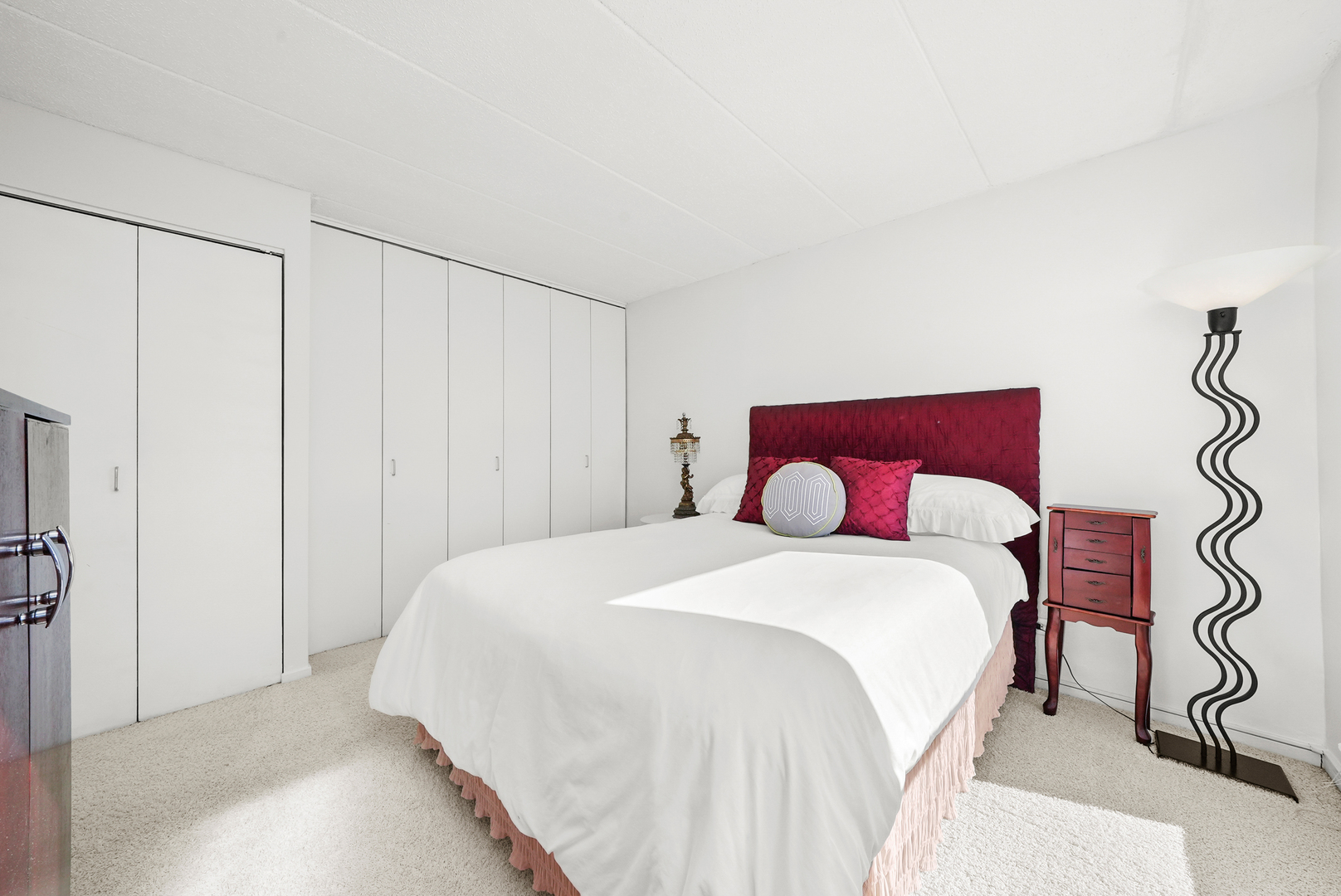711 W Gordon Terrace Unit: 812