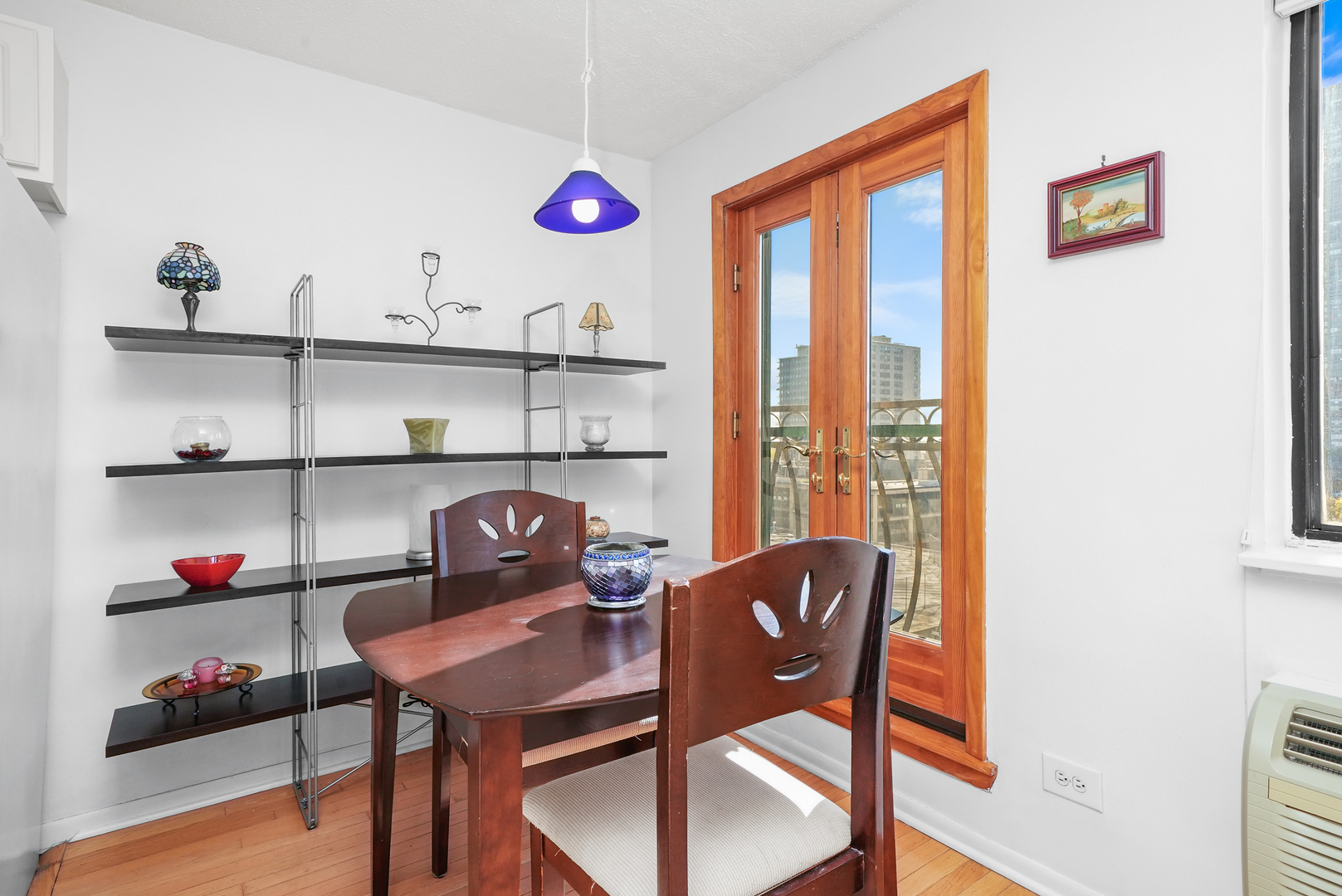 711 W Gordon Terrace Unit: 812