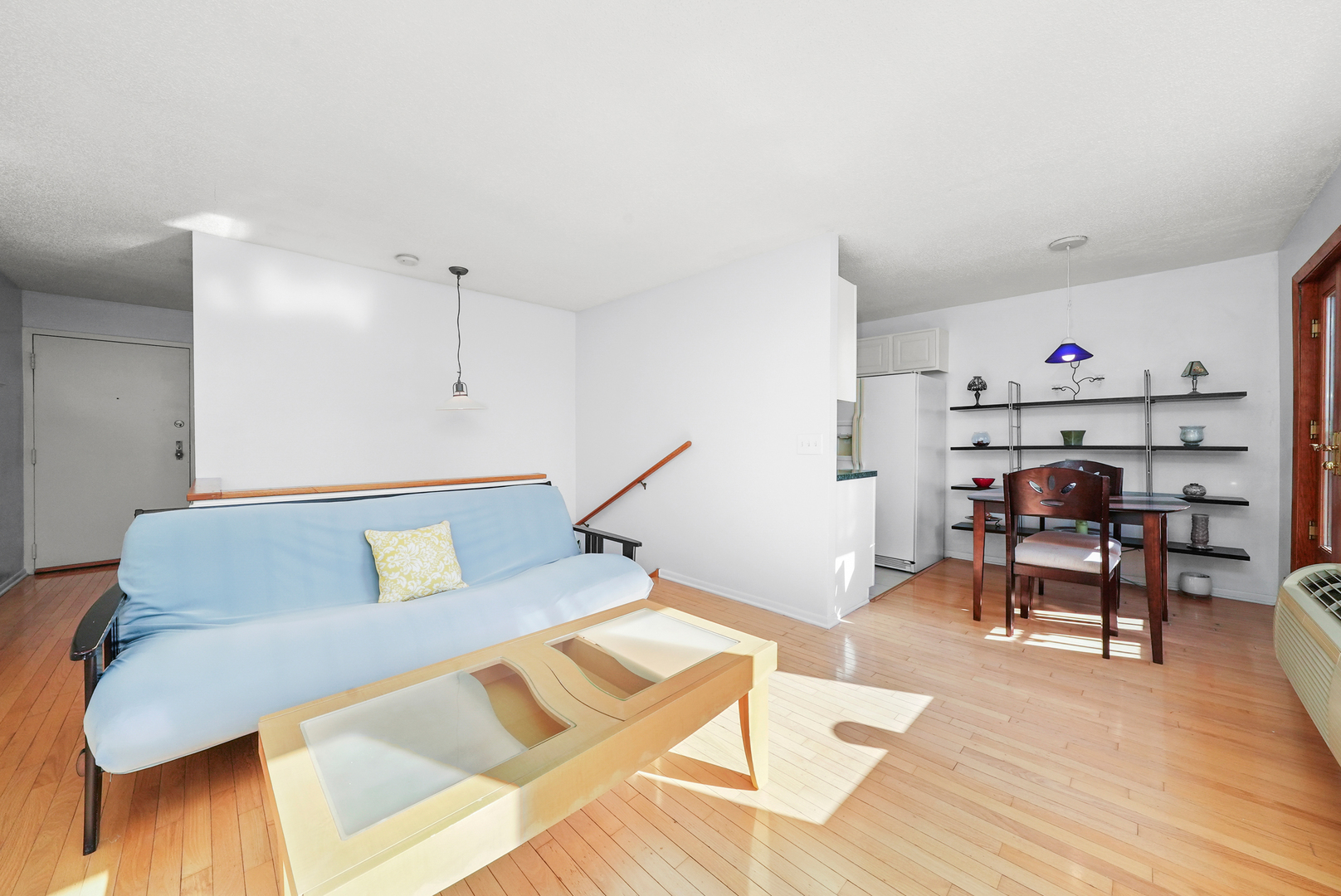 711 W Gordon Terrace Unit: 812