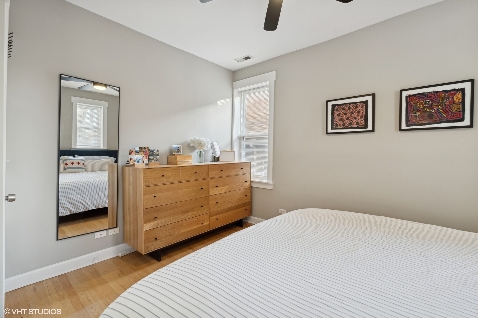 4054 N Albany Avenue Unit: 1