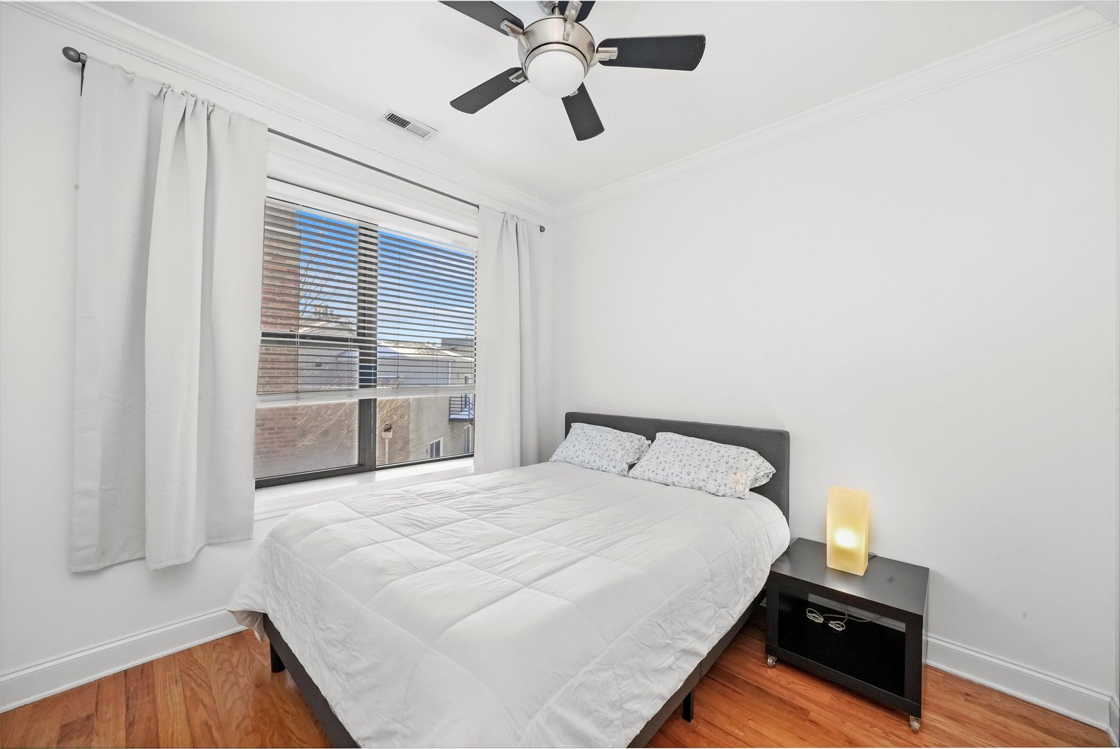 1064 N Milwaukee Avenue Unit: 3W