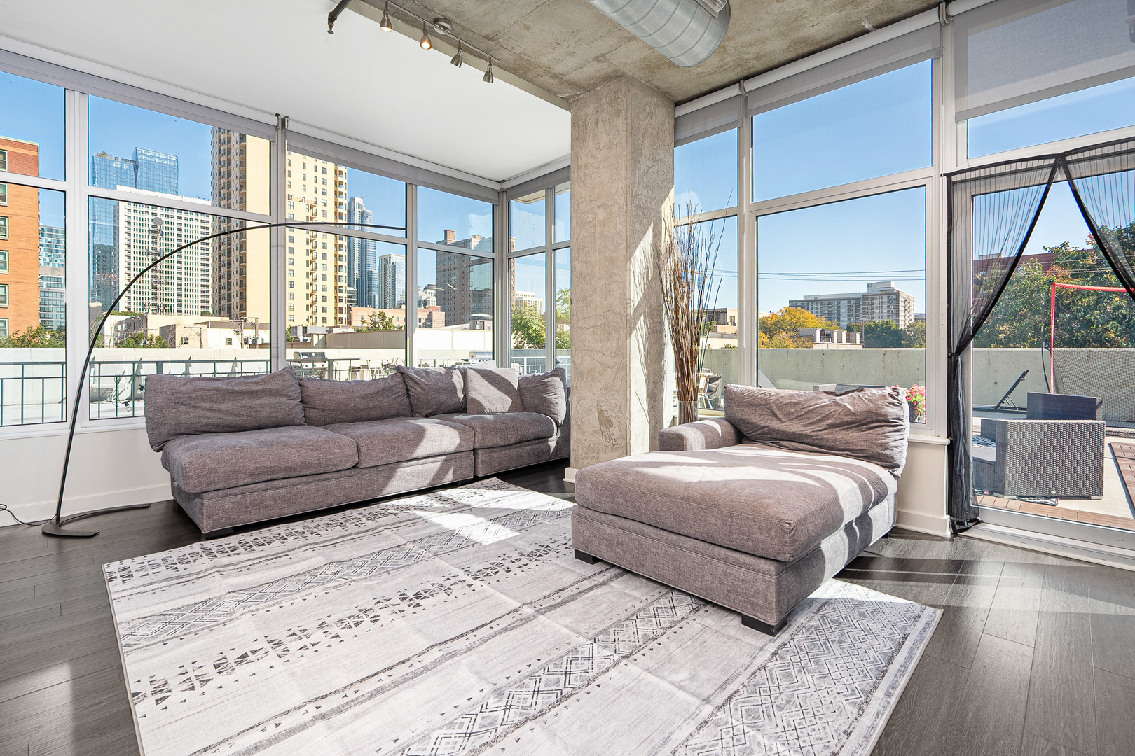 50 E 16th Street Unit: 305