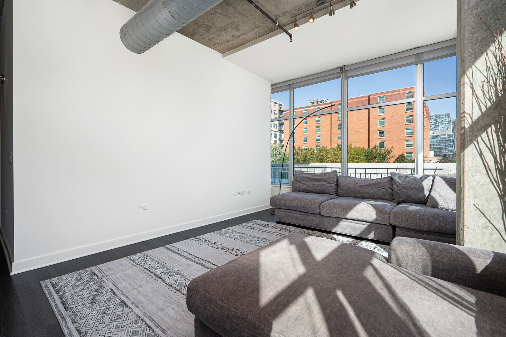 50 E 16th Street Unit: 305