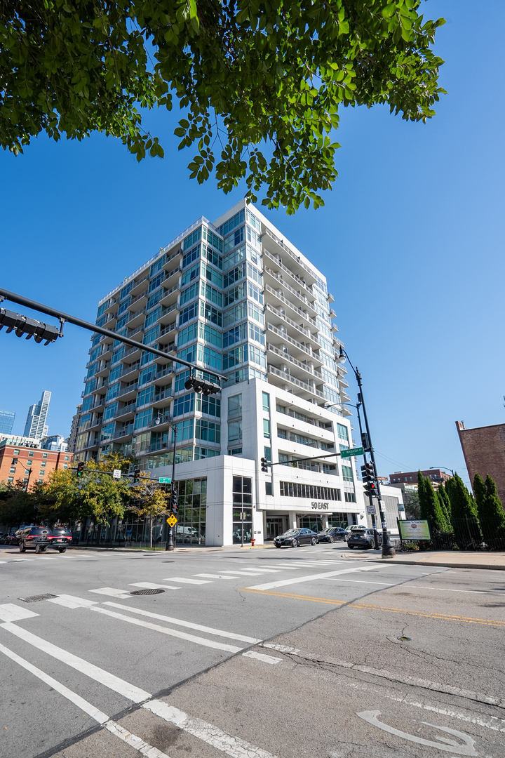 50 E 16th Street Unit: 305