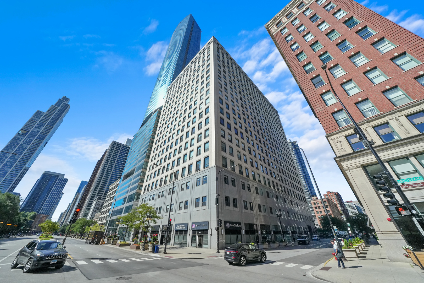 910 S MICHIGAN Avenue Unit: 519