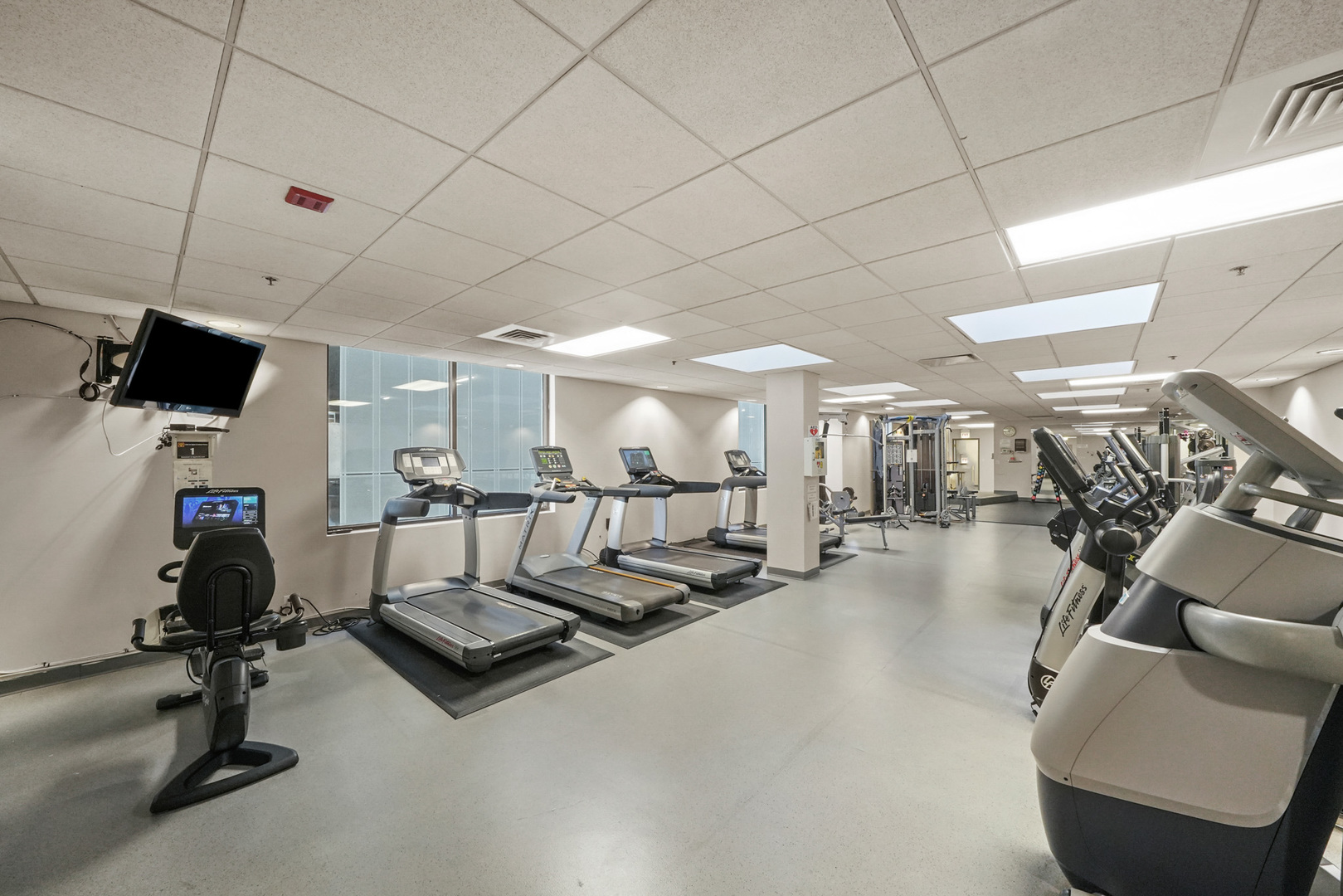 910 S MICHIGAN Avenue Unit: 519