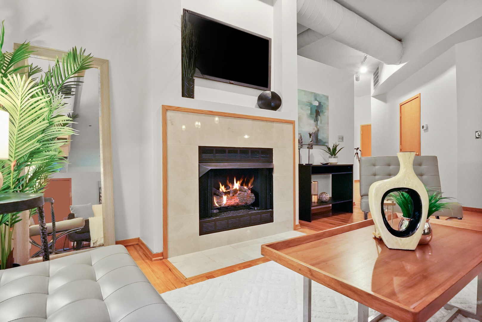 910 S MICHIGAN Avenue Unit: 519