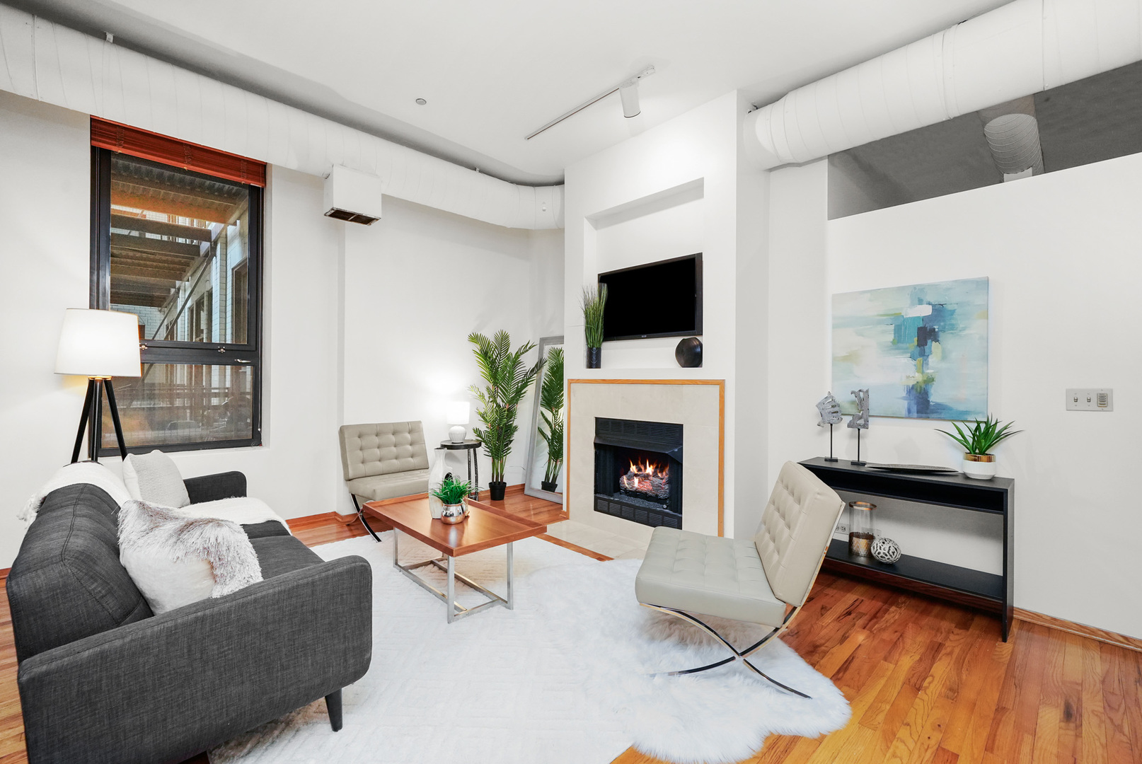 910 S MICHIGAN Avenue Unit: 519