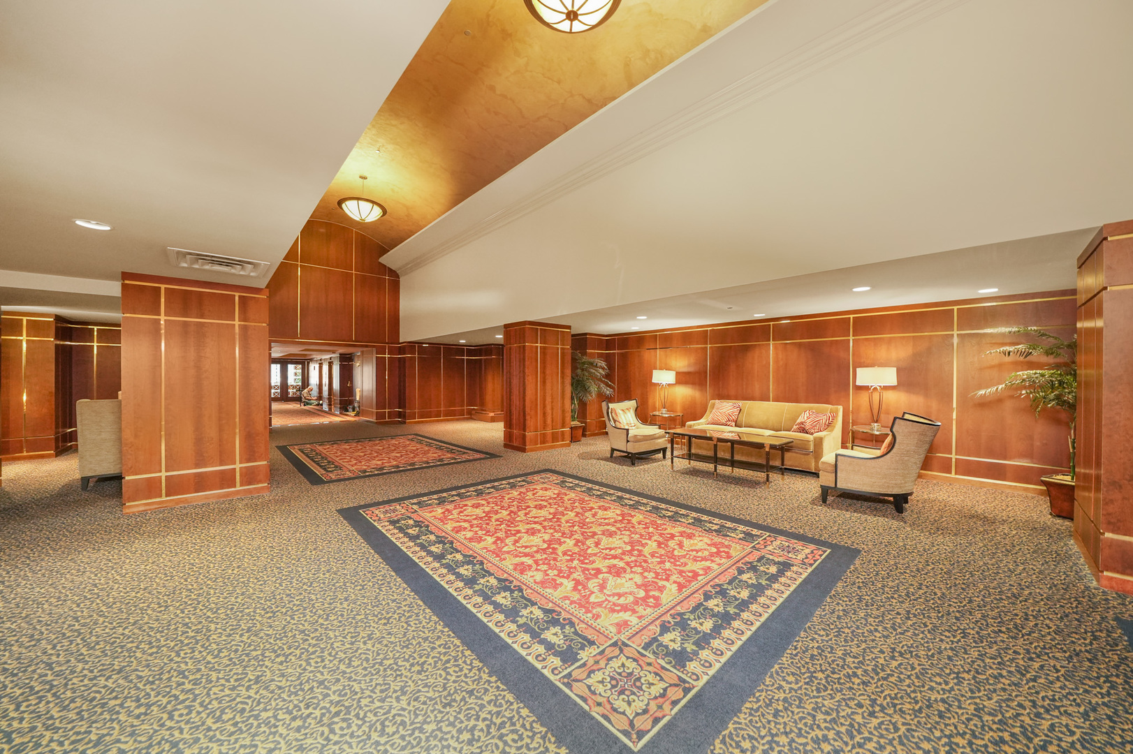 910 S MICHIGAN Avenue Unit: 519