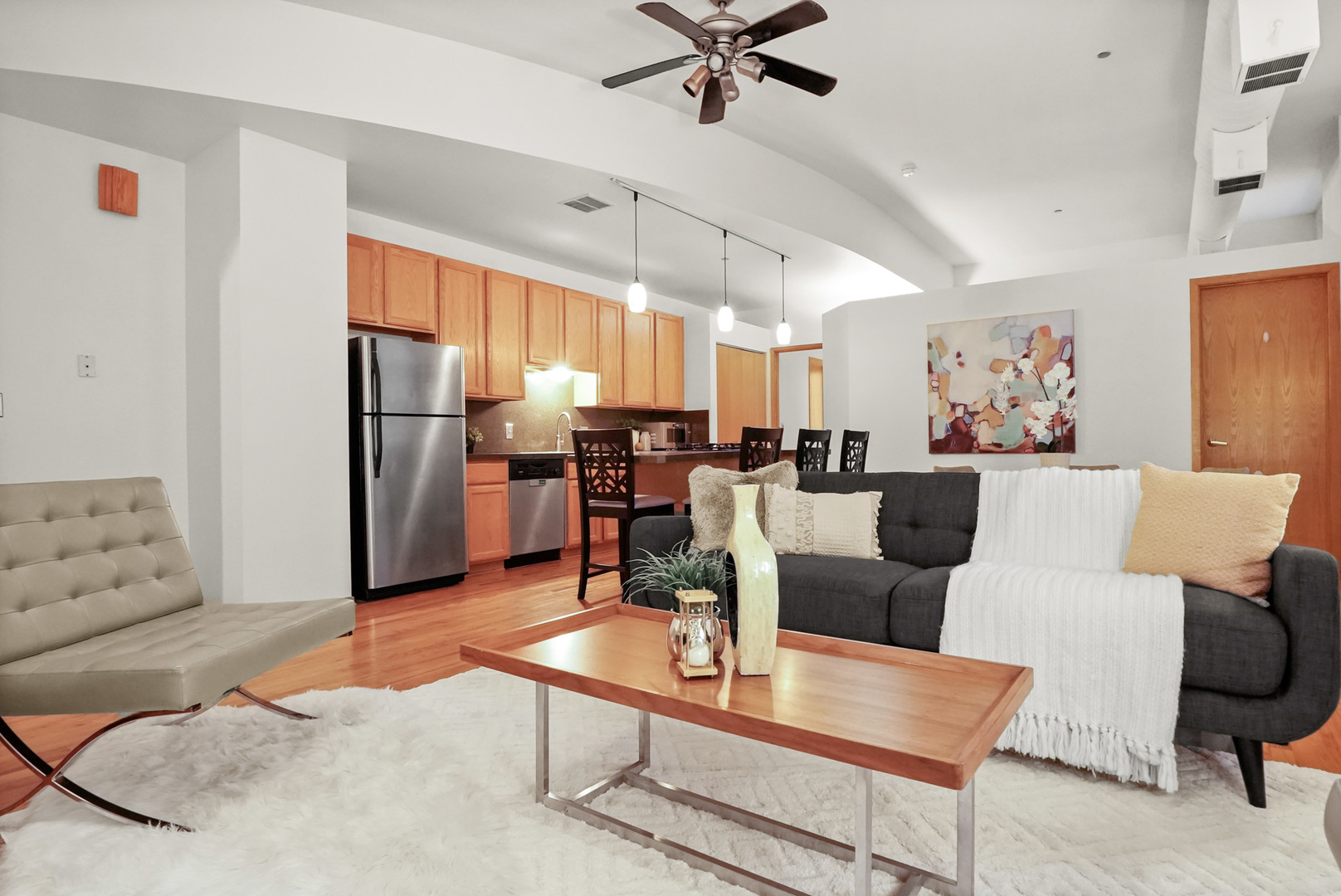 910 S MICHIGAN Avenue Unit: 519