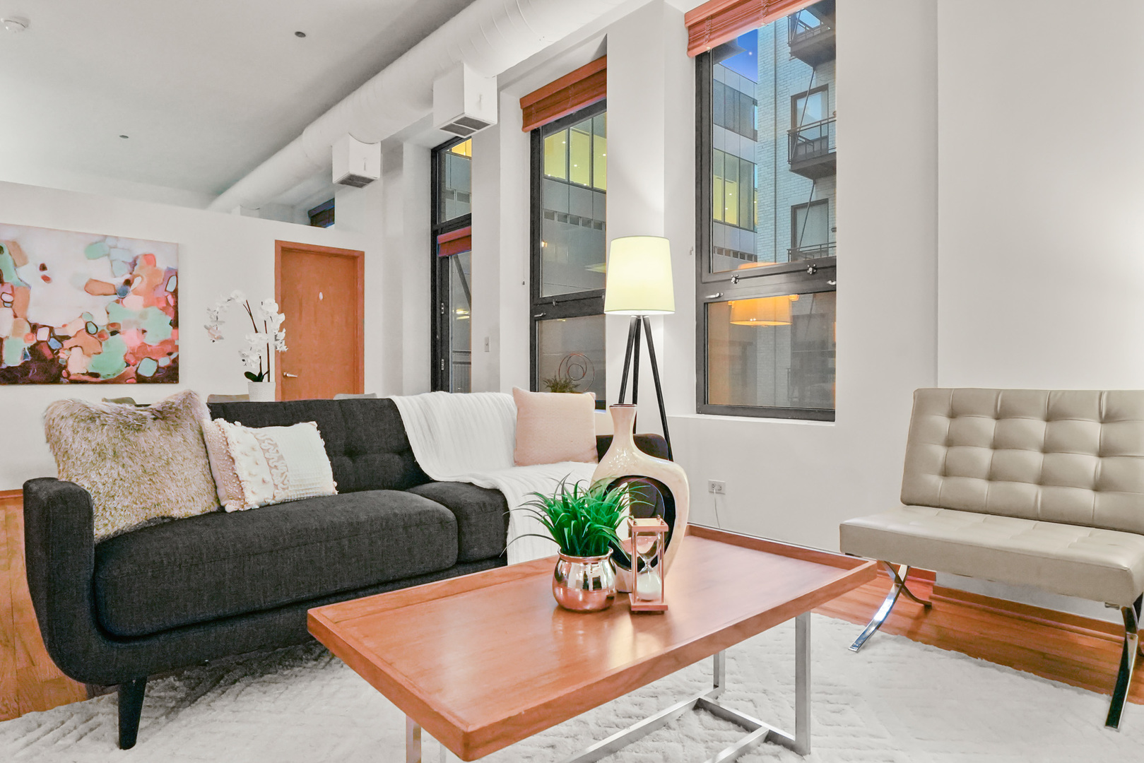 910 S MICHIGAN Avenue Unit: 519