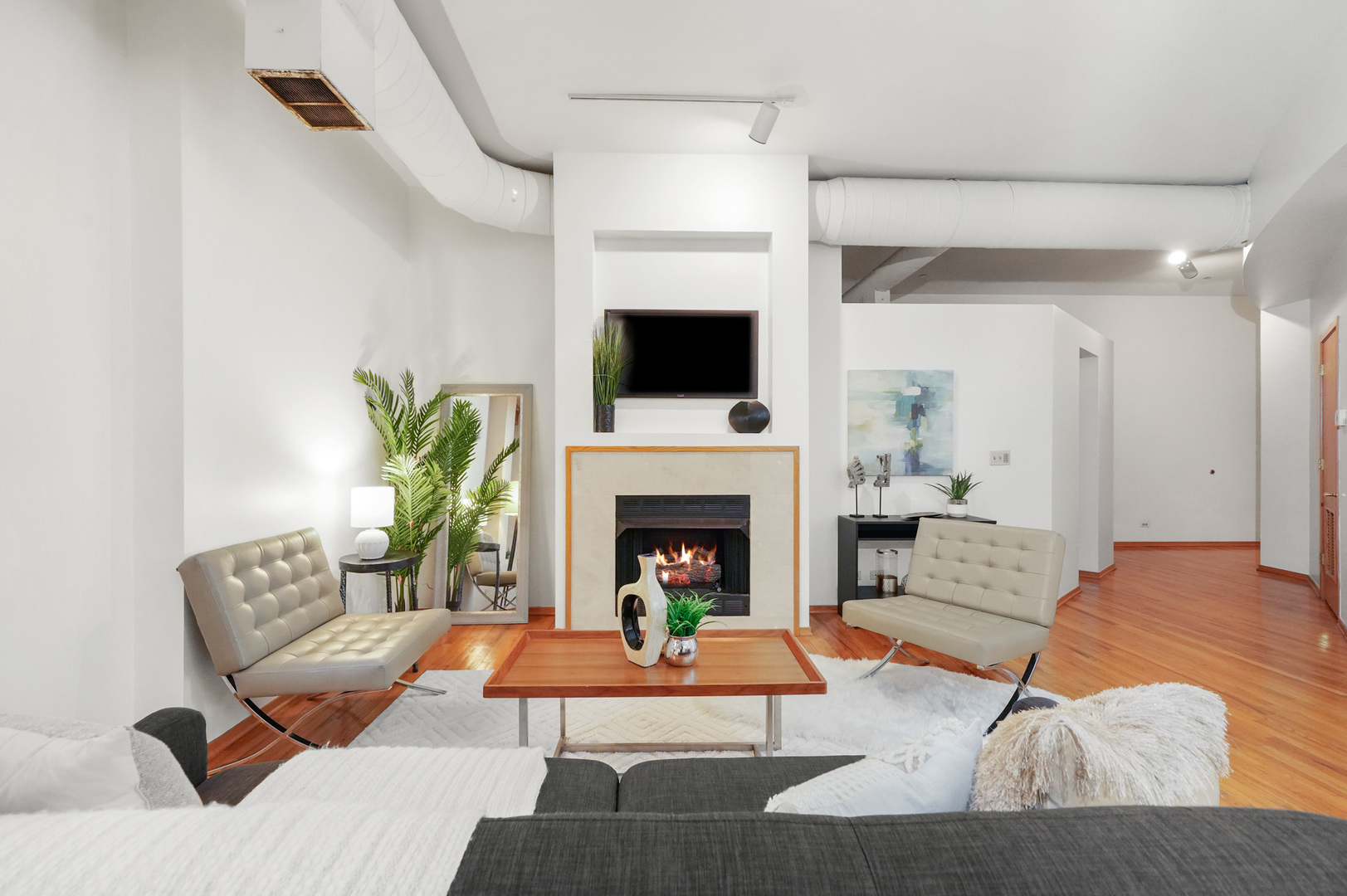 910 S MICHIGAN Avenue Unit: 519