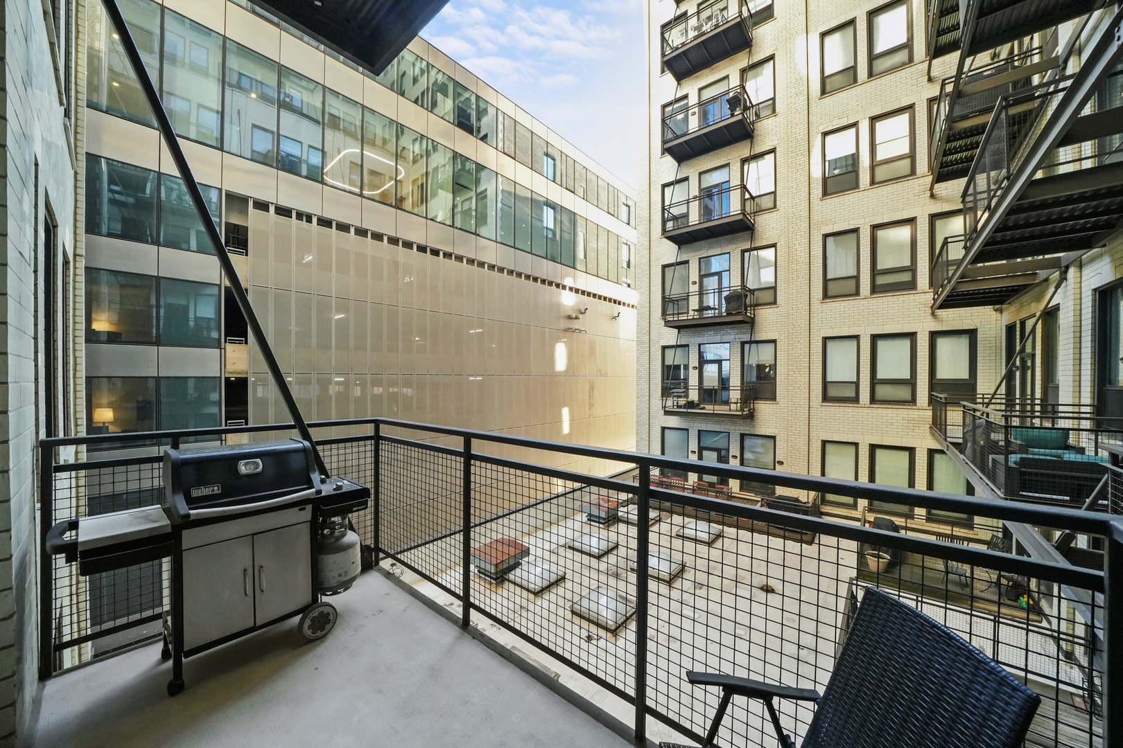910 S MICHIGAN Avenue Unit: 519