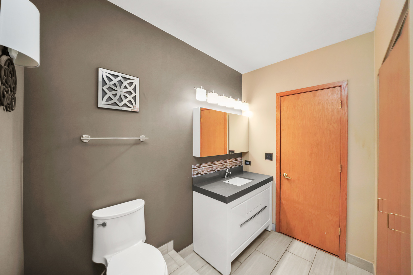 910 S MICHIGAN Avenue Unit: 519