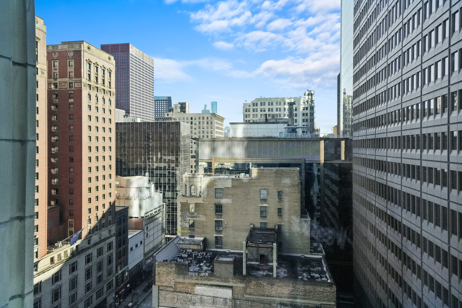 8 W Monroe Street Unit: 1401