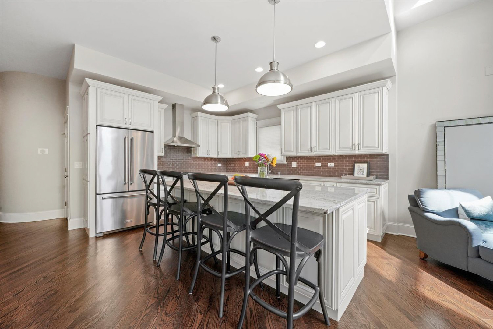 1316 W Fletcher Street Unit: 3E