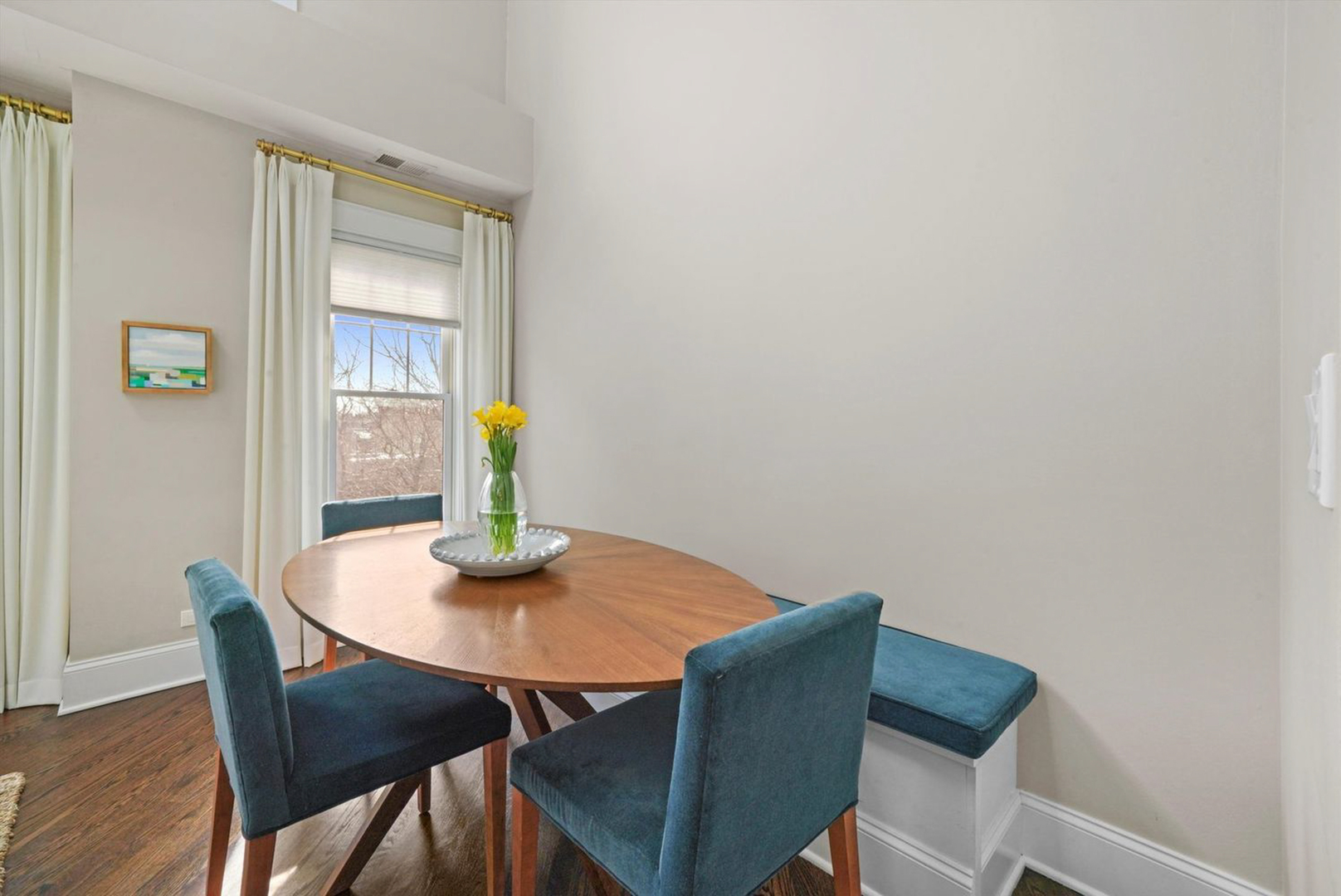 1316 W Fletcher Street Unit: 3E