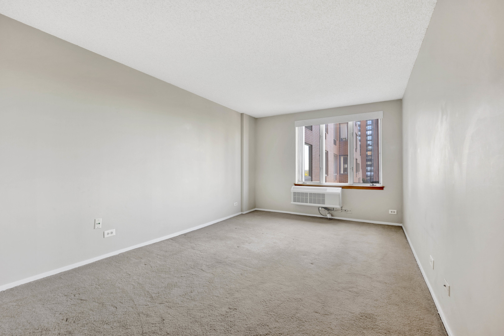 801 S Plymouth Court Unit: 712