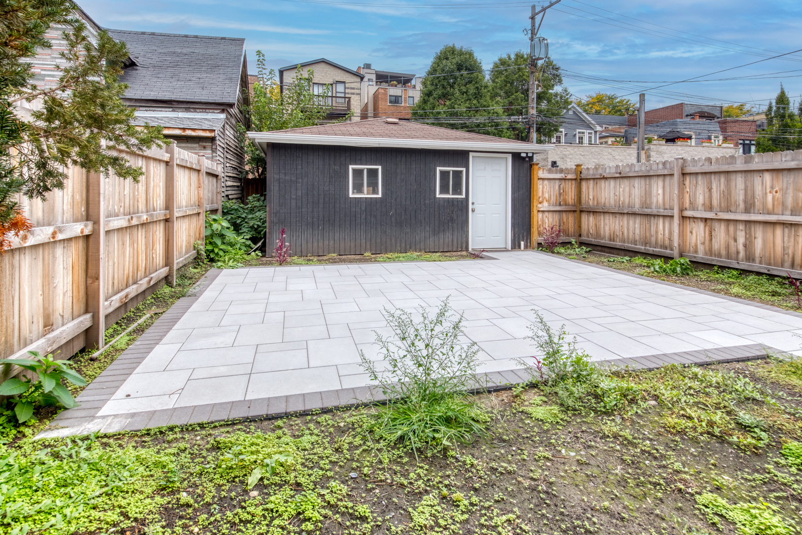 1446 W Diversey Parkway