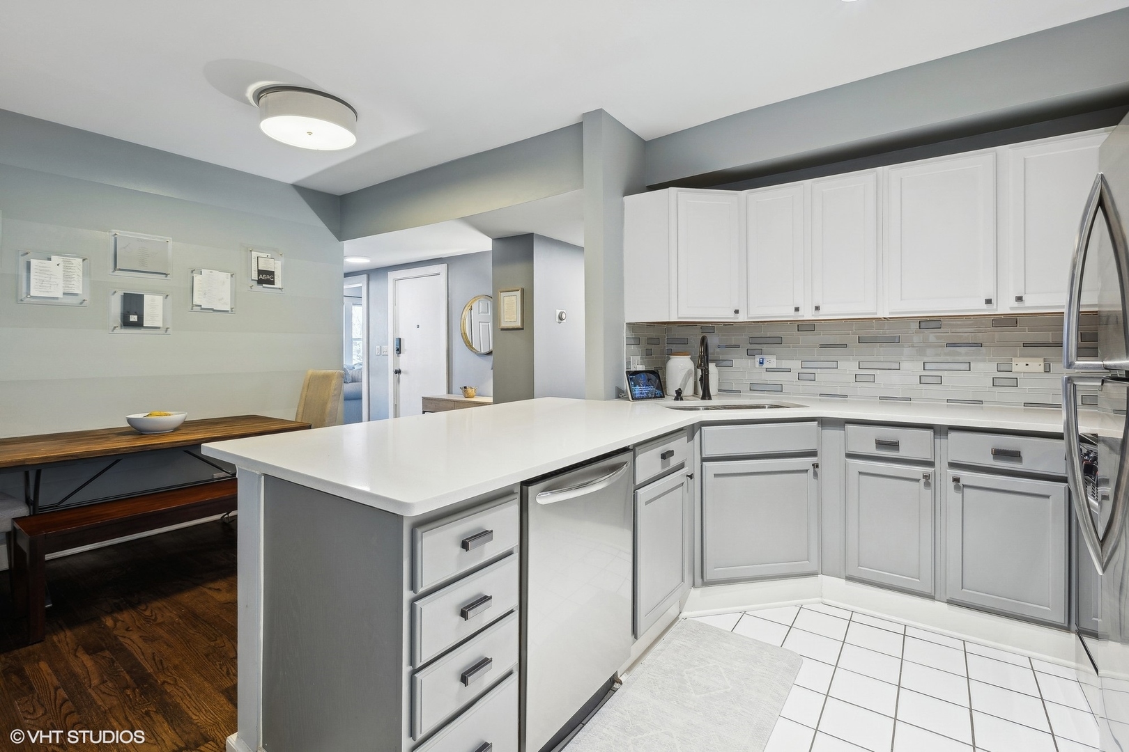 2867 W Leland Avenue Unit: 2