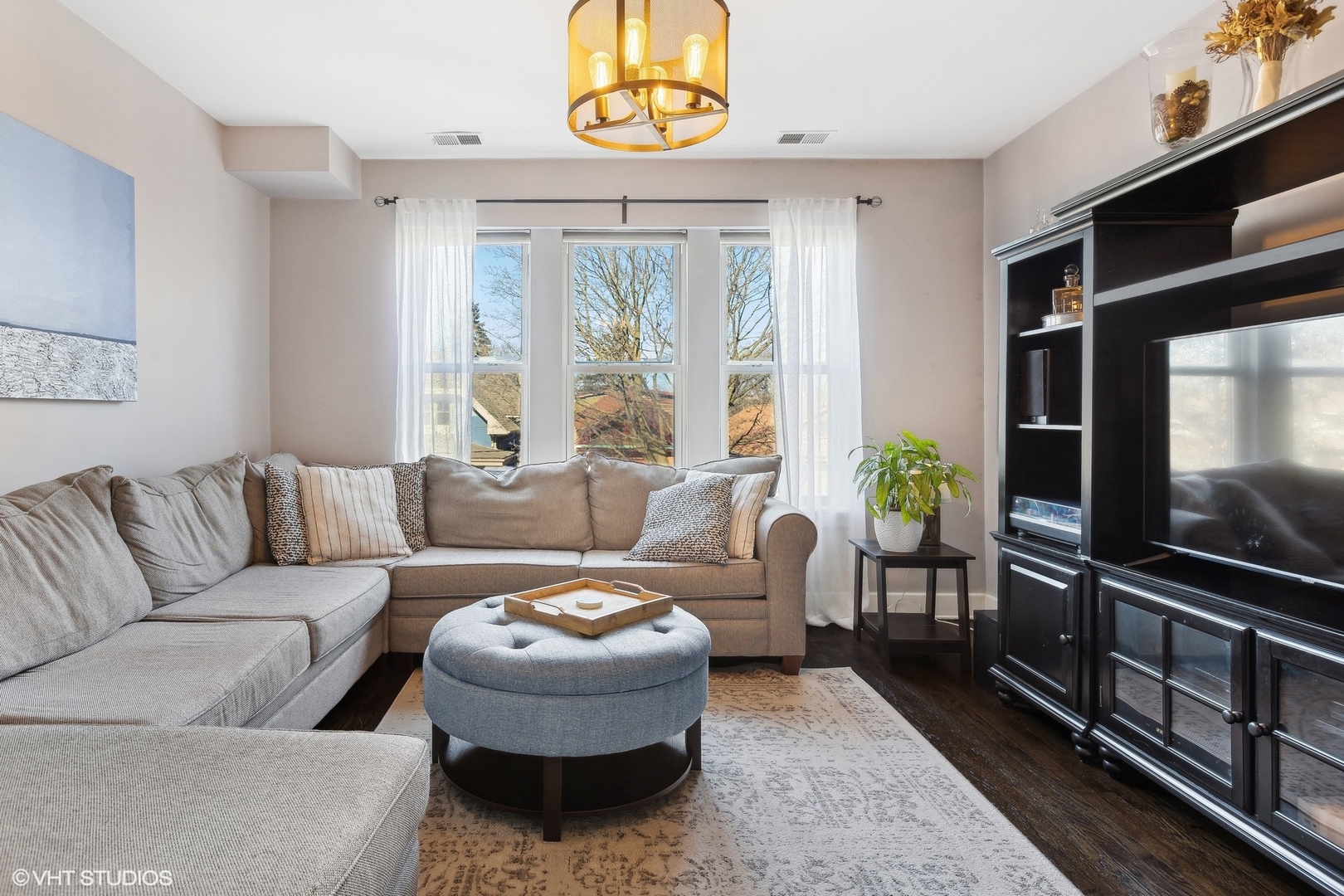 2867 W Leland Avenue Unit: 2