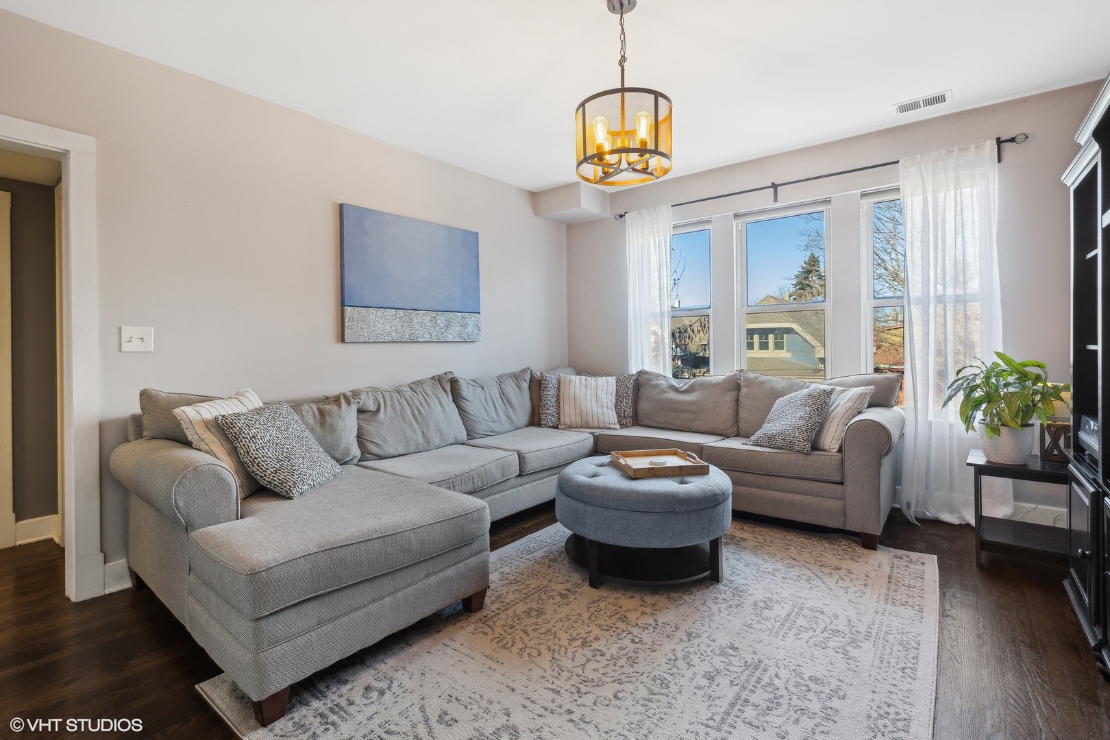 2867 W Leland Avenue Unit: 2