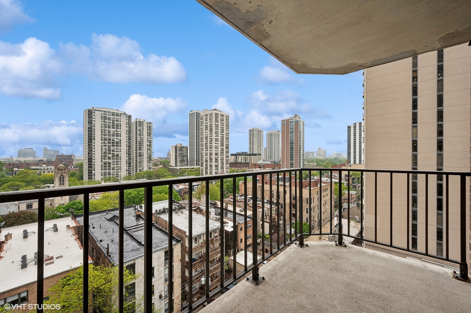 1410 N State Street Unit: 13A