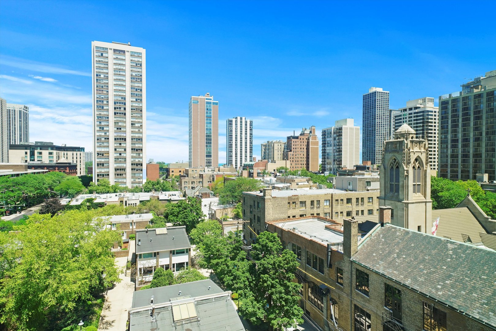 88 W Schiller Street Unit: 1801