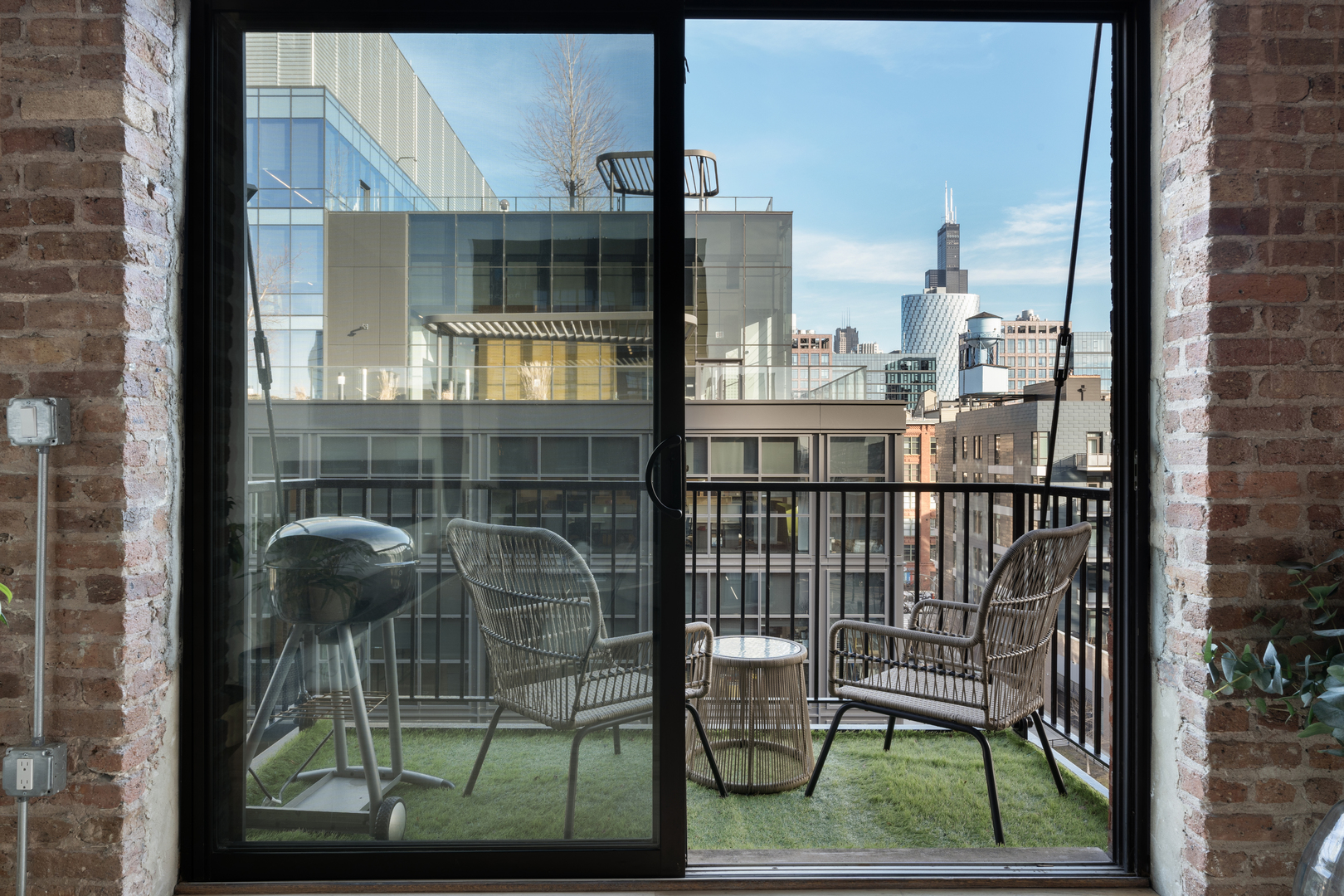 106 N Aberdeen Street Unit: PH2