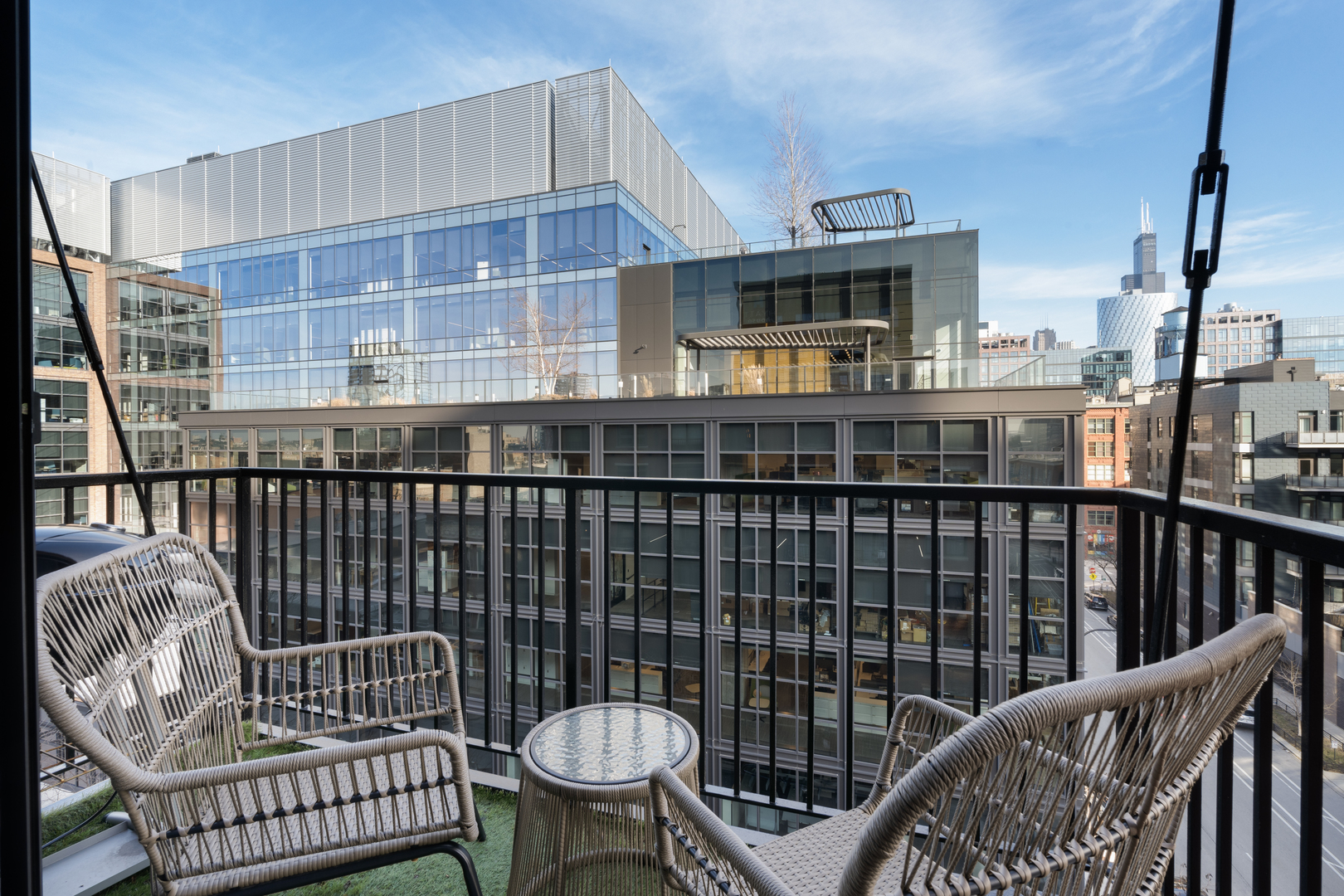 106 N Aberdeen Street Unit: PH2