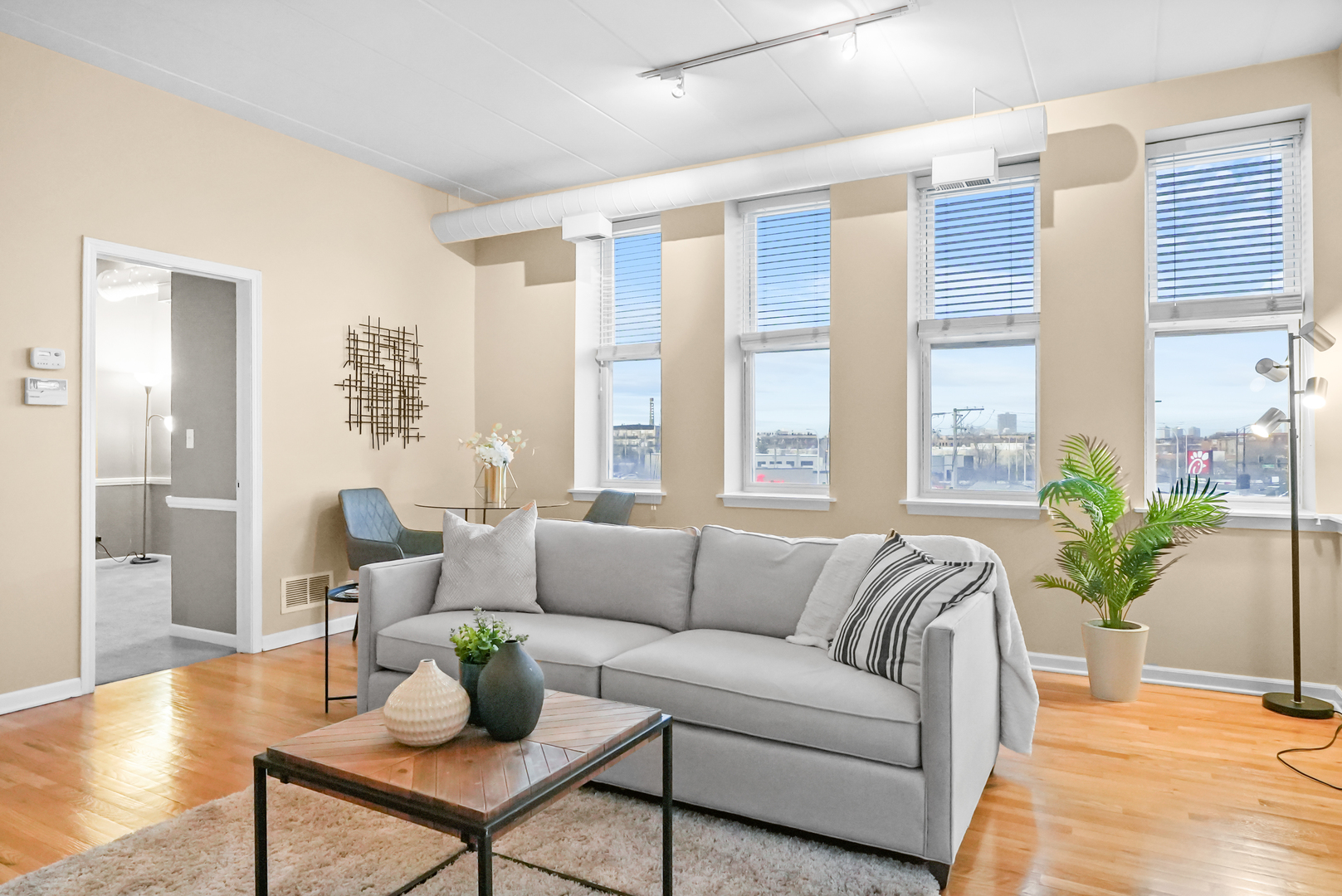 2356 N Elston Avenue Unit: 306