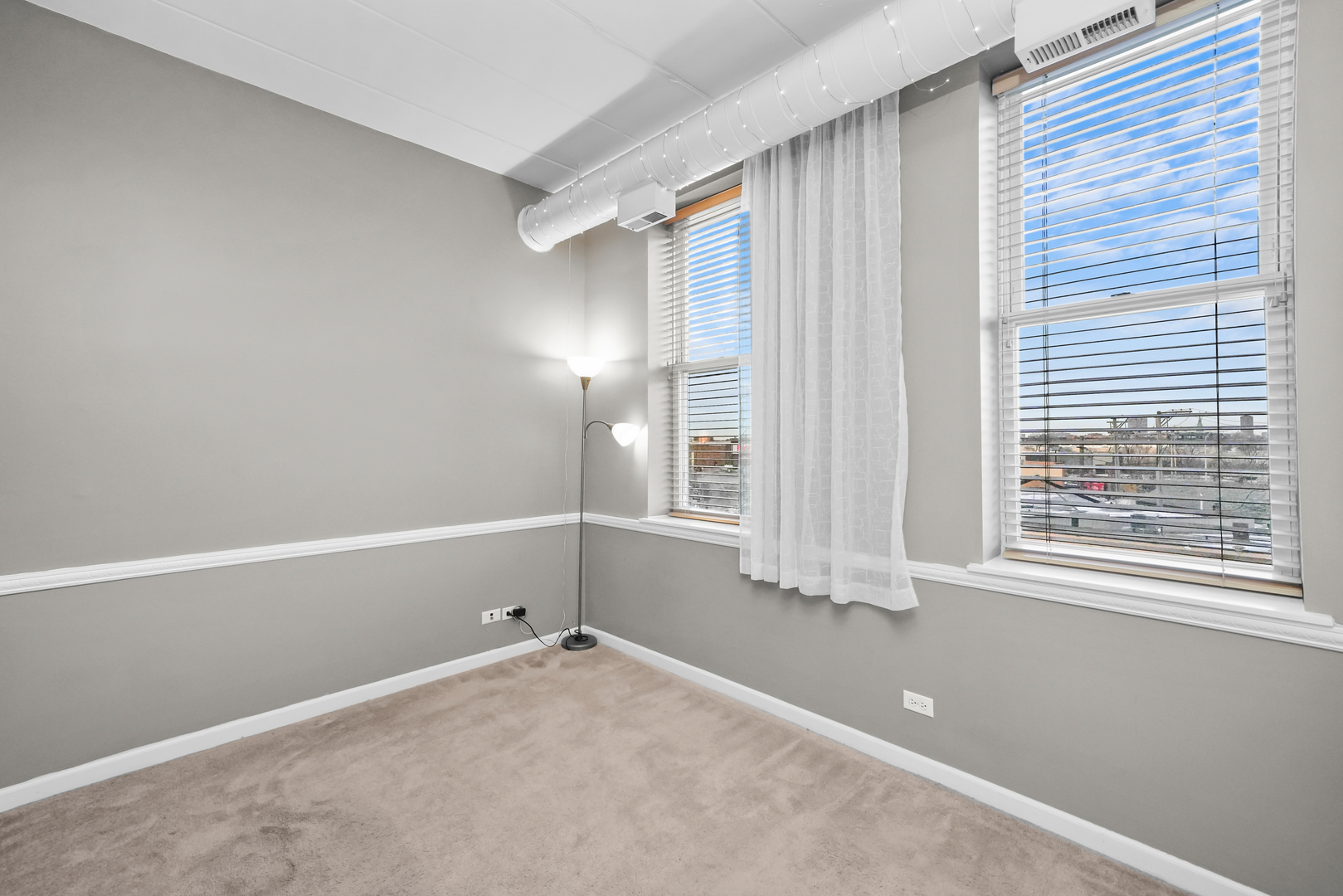2356 N Elston Avenue Unit: 306
