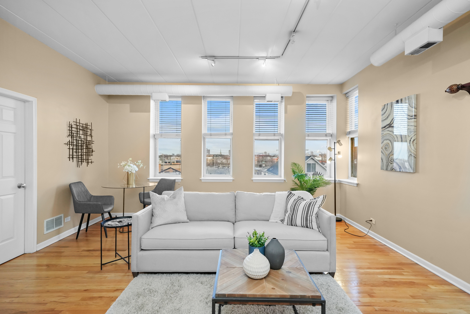 2356 N Elston Avenue Unit: 306