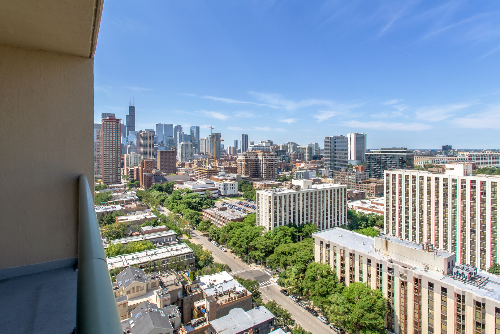 111 W Maple Street Unit: 1911