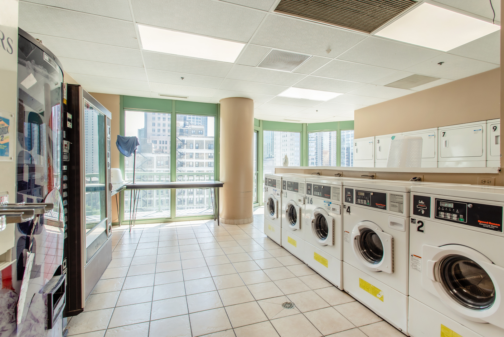 111 W Maple Street Unit: 1911