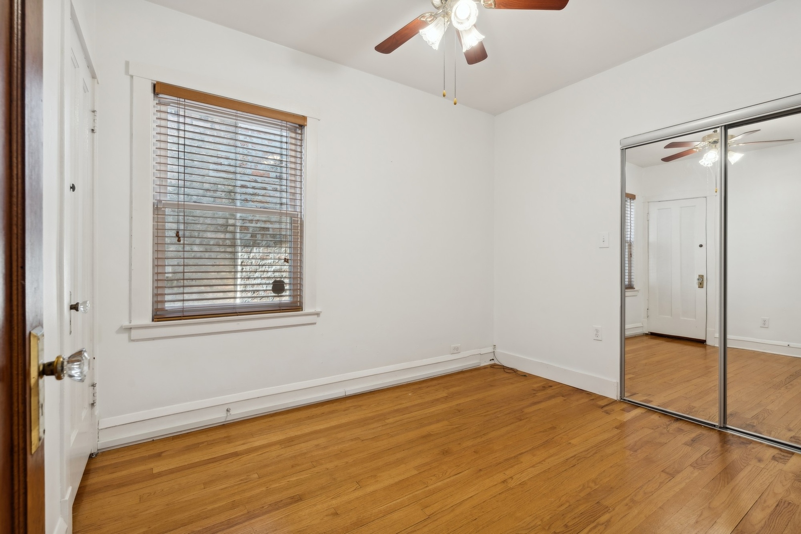 5514 W Newport Avenue