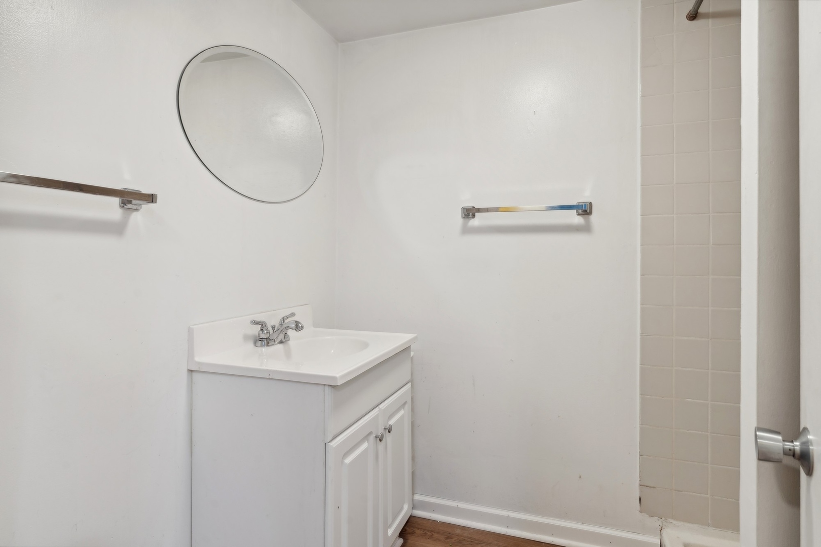 5514 W Newport Avenue