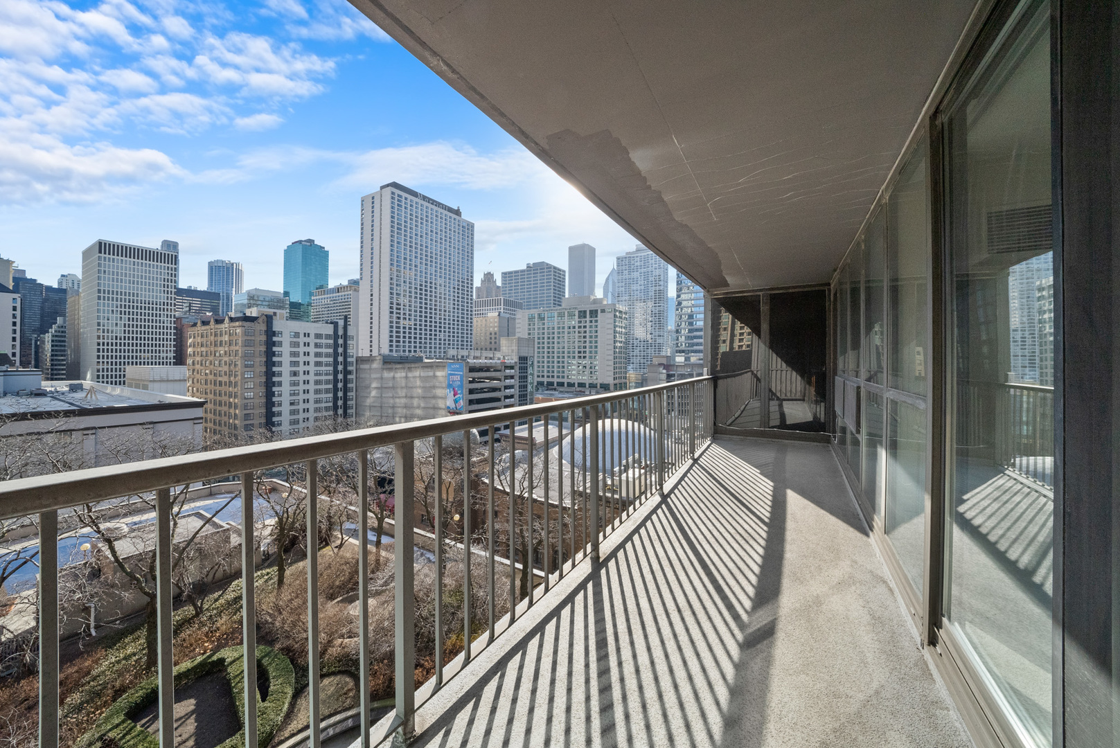 10 E Ontario Street Unit: 1201