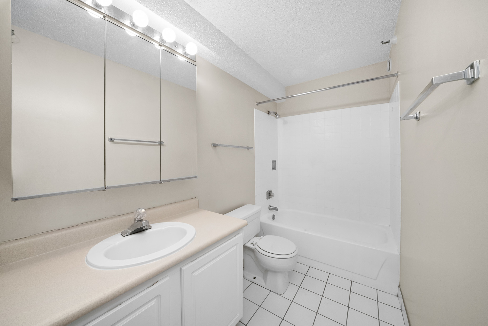 10 E Ontario Street Unit: 1201