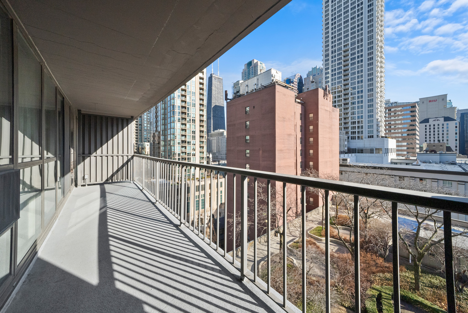 10 E Ontario Street Unit: 1201