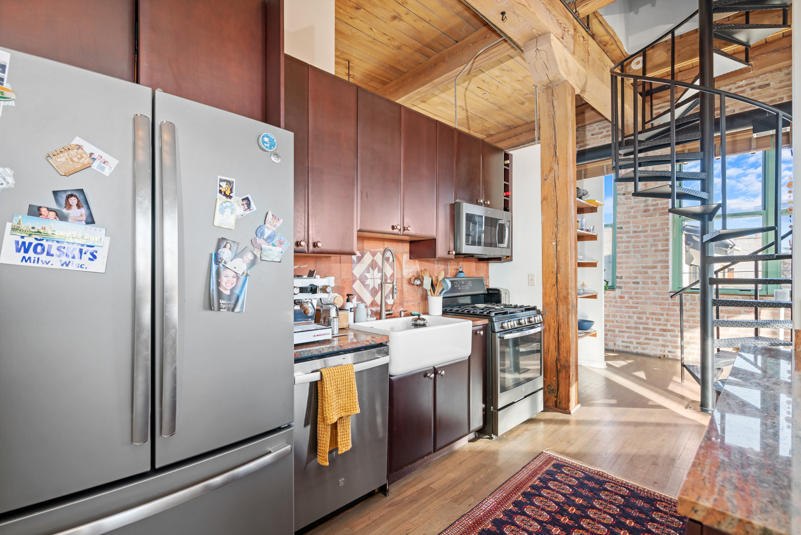 1701 N DAMEN Avenue Unit: 305