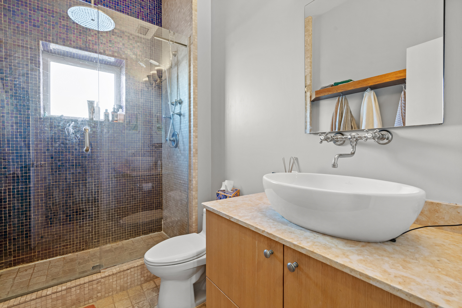 1701 N DAMEN Avenue Unit: 305