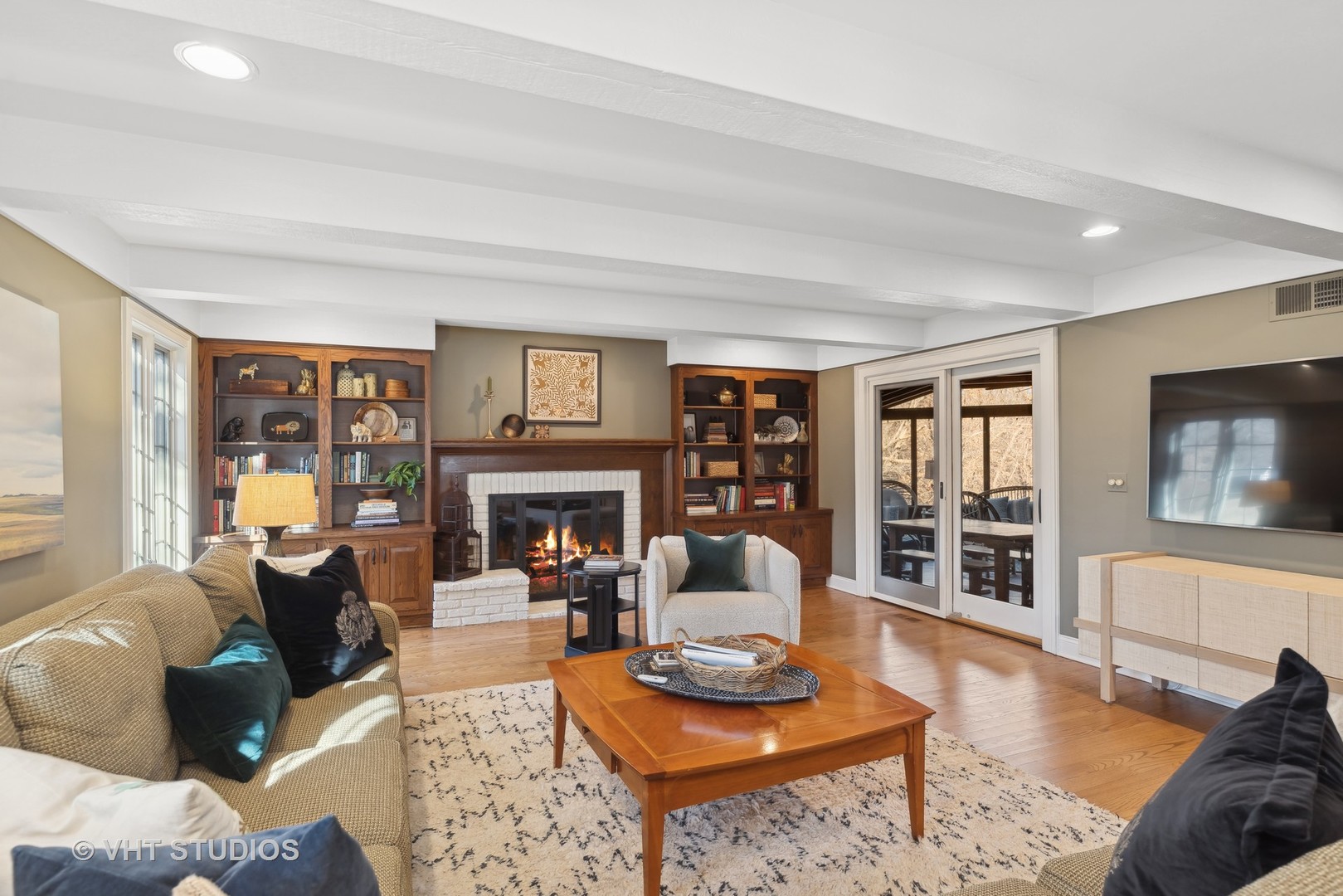 410 E Winchester Road