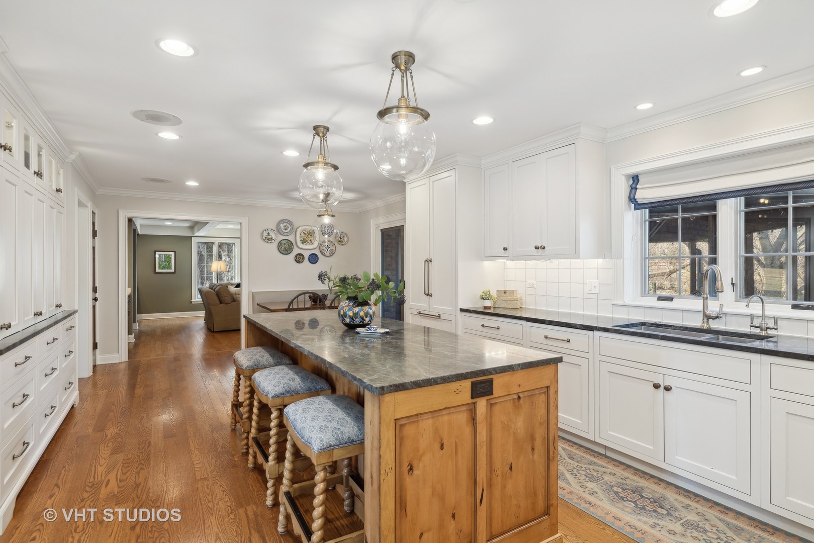 410 E Winchester Road