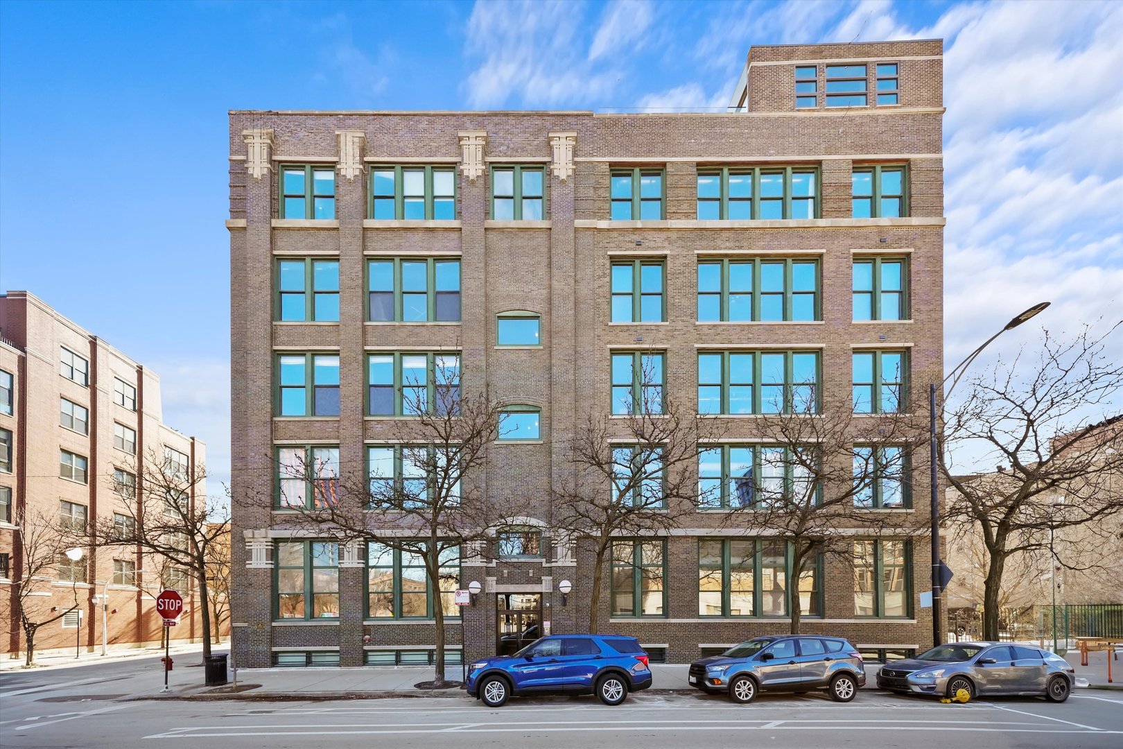 1327 W Washington Boulevard Unit: 3G