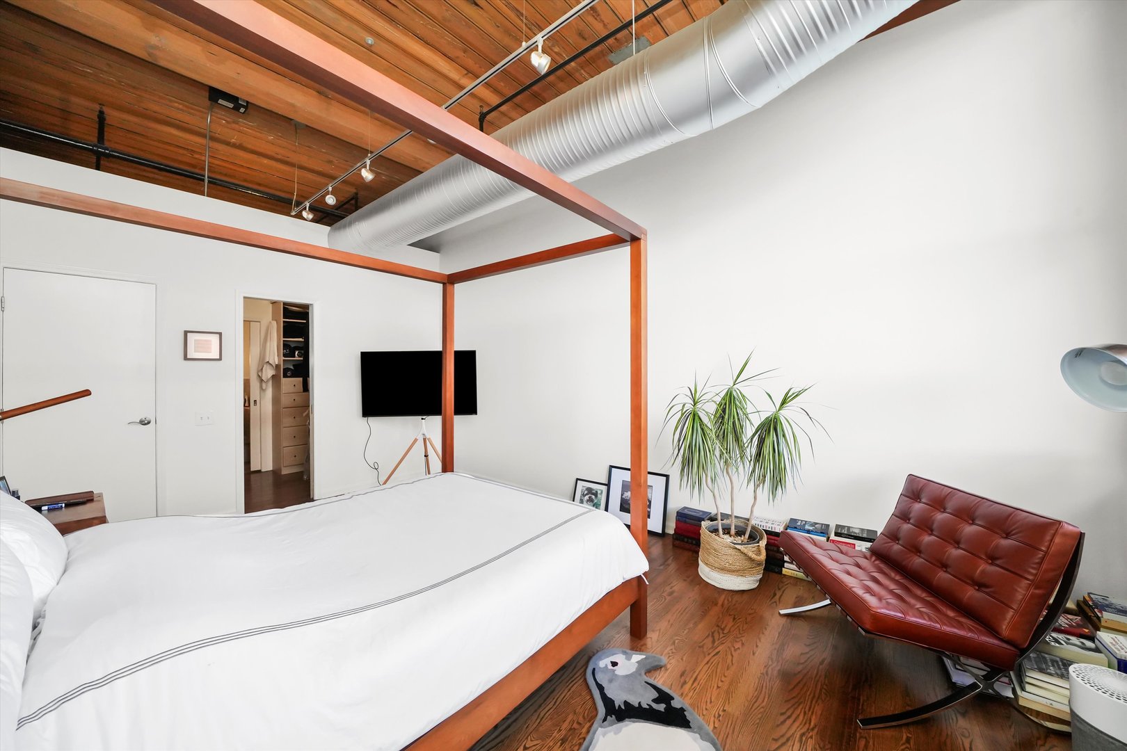 1327 W Washington Boulevard Unit: 3G