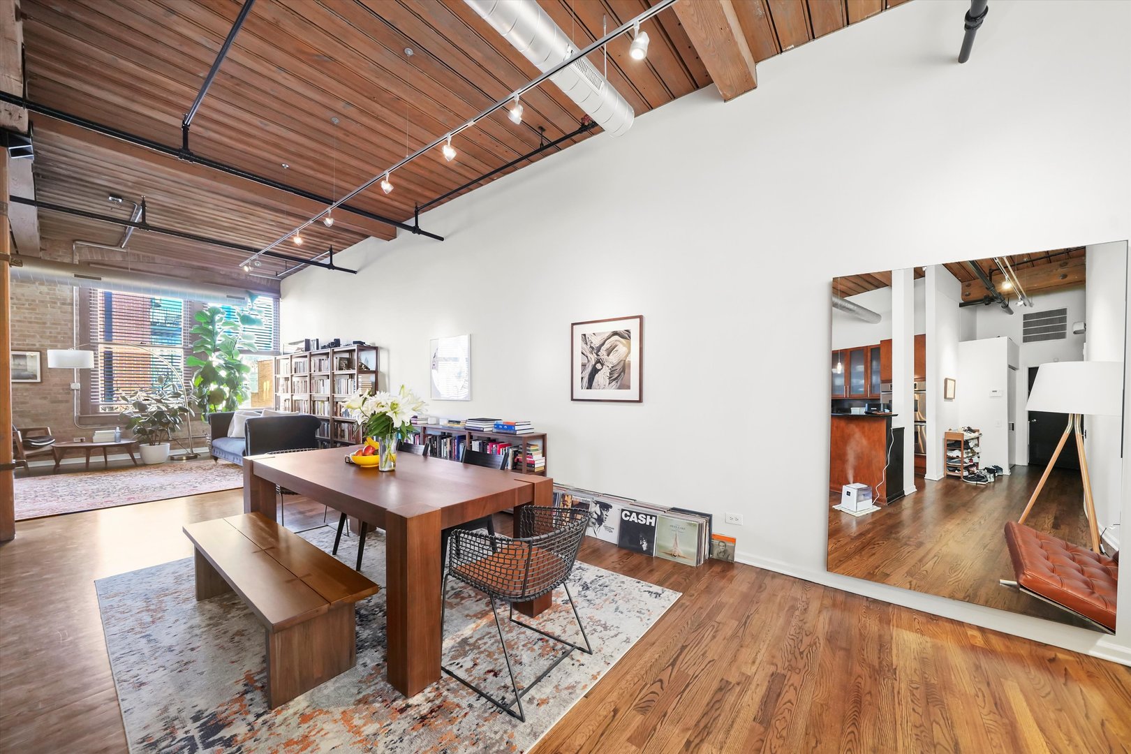 1327 W Washington Boulevard Unit: 3G