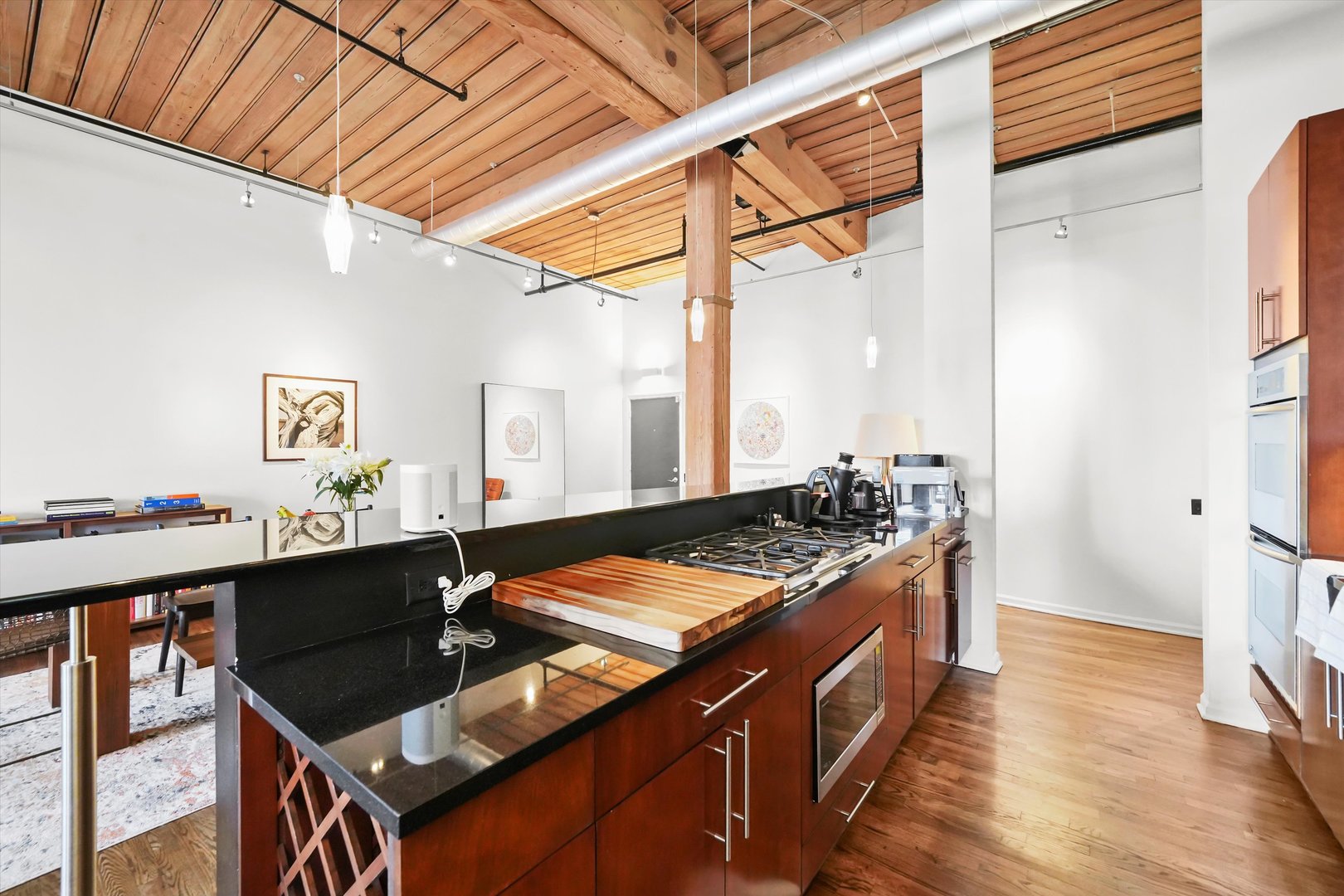 1327 W Washington Boulevard Unit: 3G